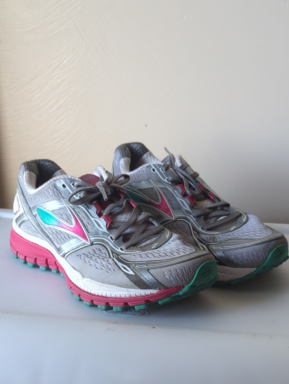 BROOKS Ghost 8 Running Shoes, Metallic Charcoal Color, Size 8.5